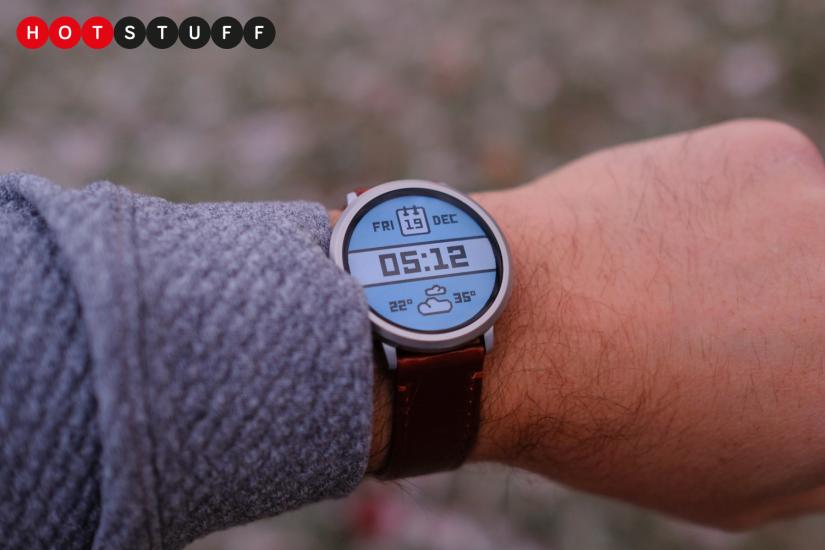 Like the idea of a dumb phone? Then you need this smartwatch