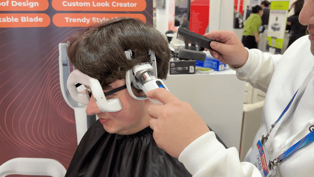 The Glyde clippers being used on me