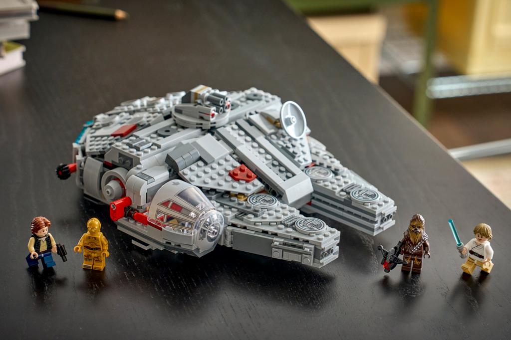 Lego Smart Play Millennium Falcon