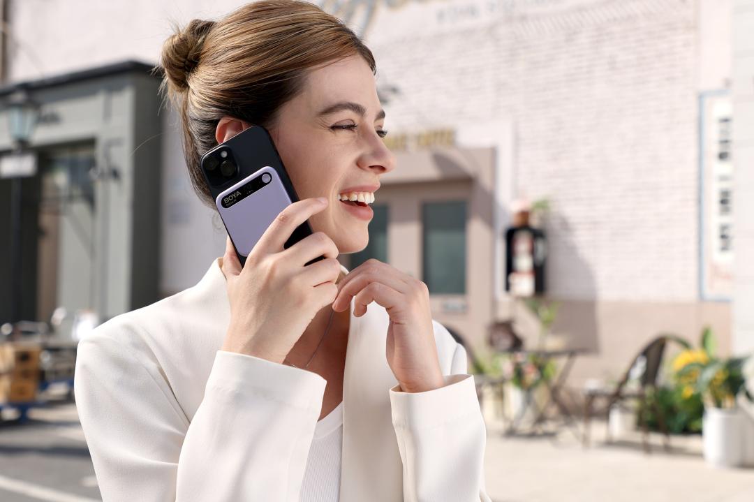BOYA Notra in use with a smartphone