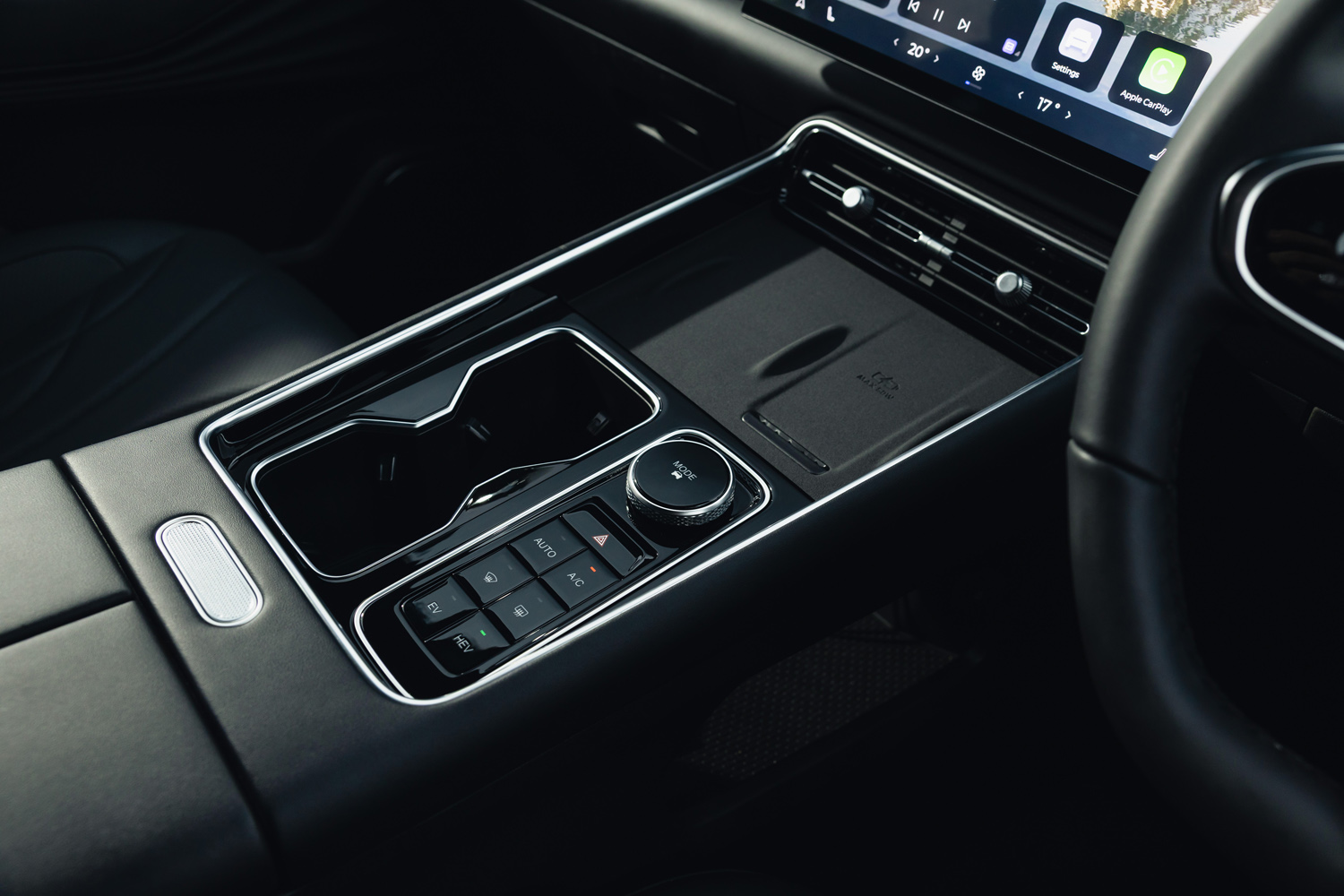 Chery Tiggo 9 Summit PHEV centre console