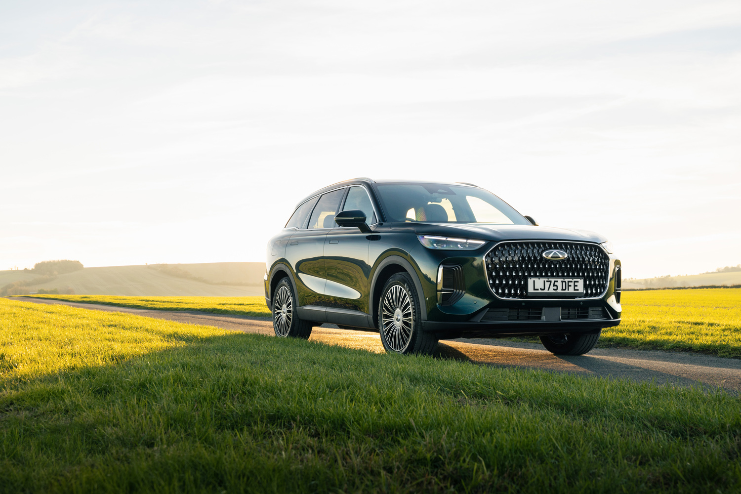 Chery Tiggo 9 Summit PHEV static front