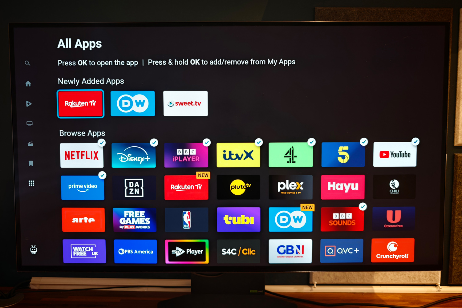 Manhattan Aero 4K TV Streamer with Freely review apps