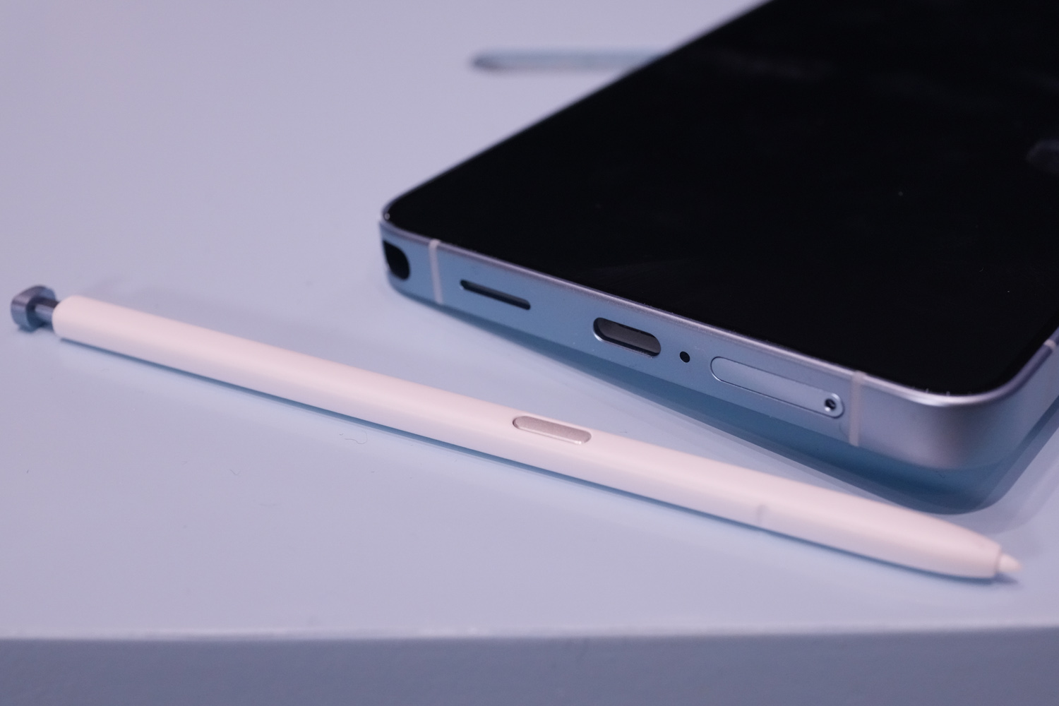 Samsung Galaxy S26 Ultra hands-on S Pen