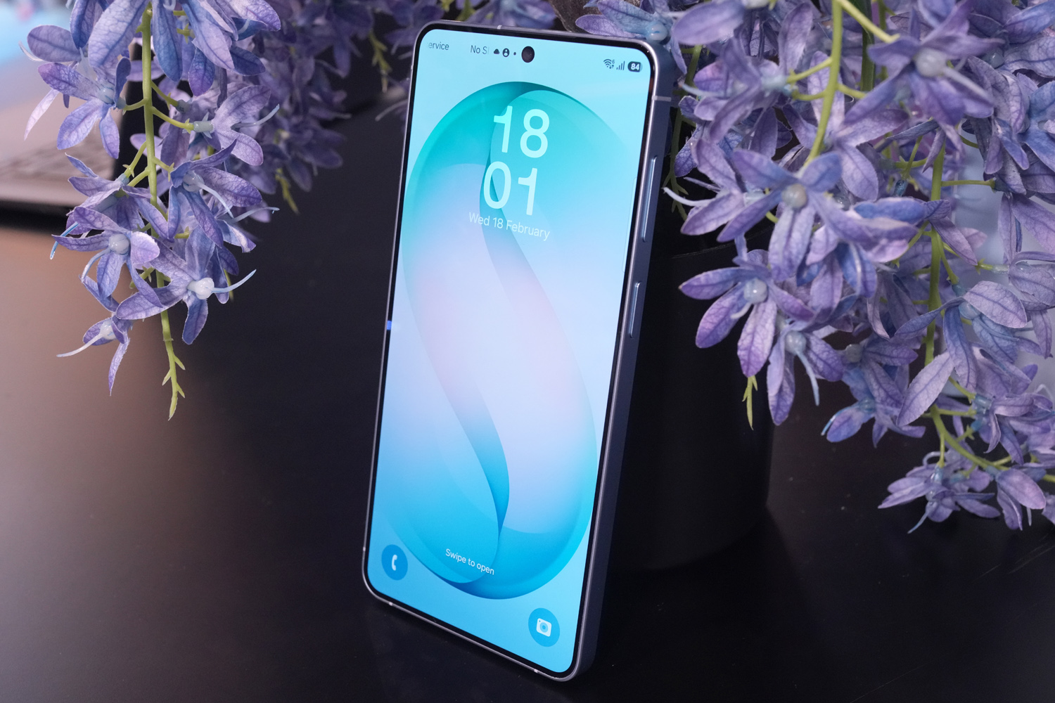 Samsung Galaxy S26 hands on lock screen