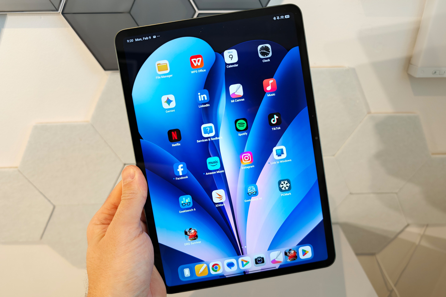 Xiaomi Pad 8 review in hand front