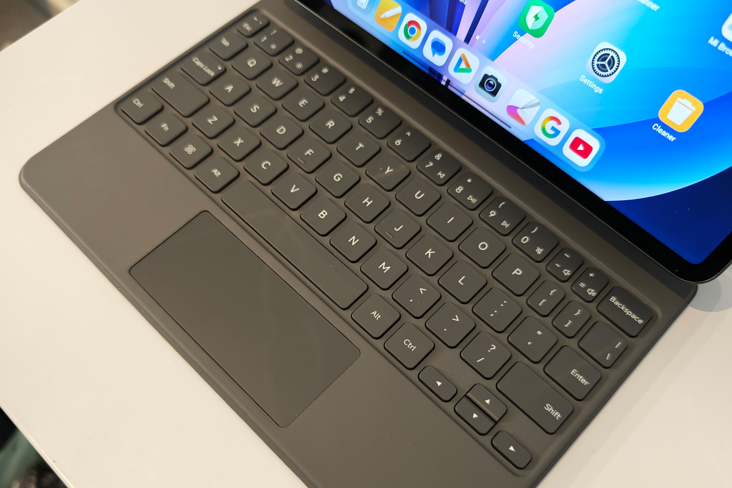 Xiaomi Pad 8 review keyboard keys