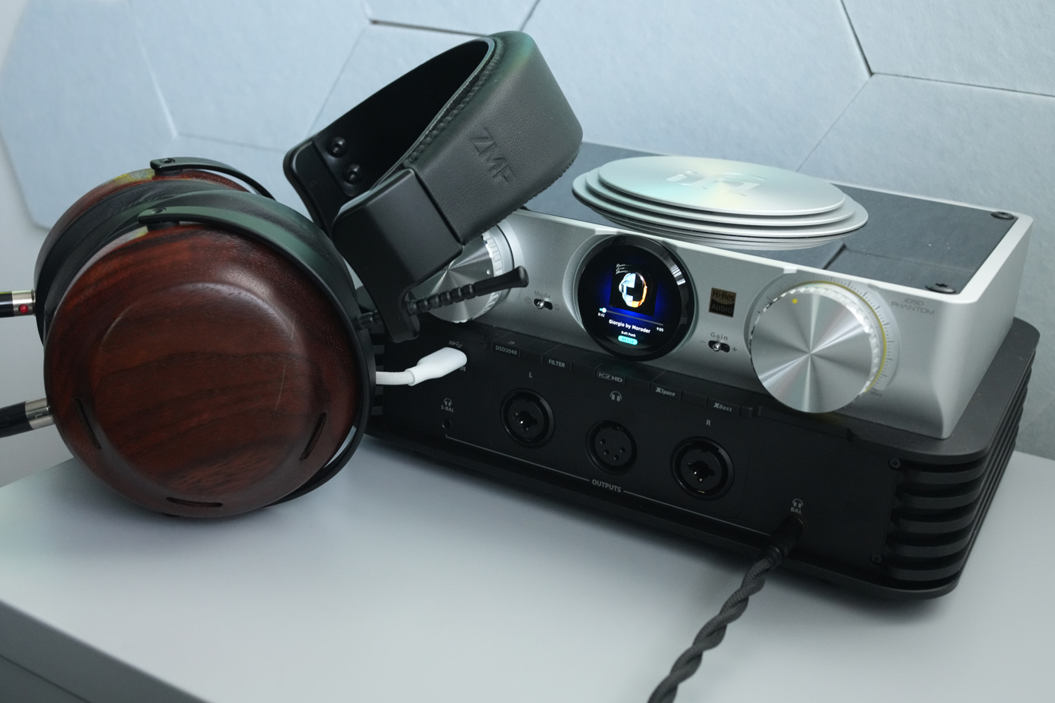 iFi iDSD Phantom review listening