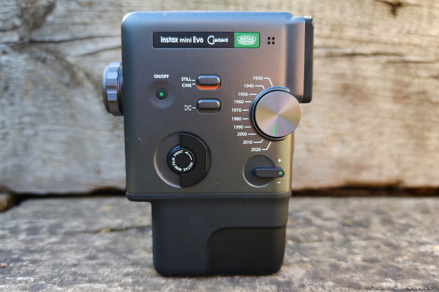Fujifilm Instax Mini Evo Cinema review side