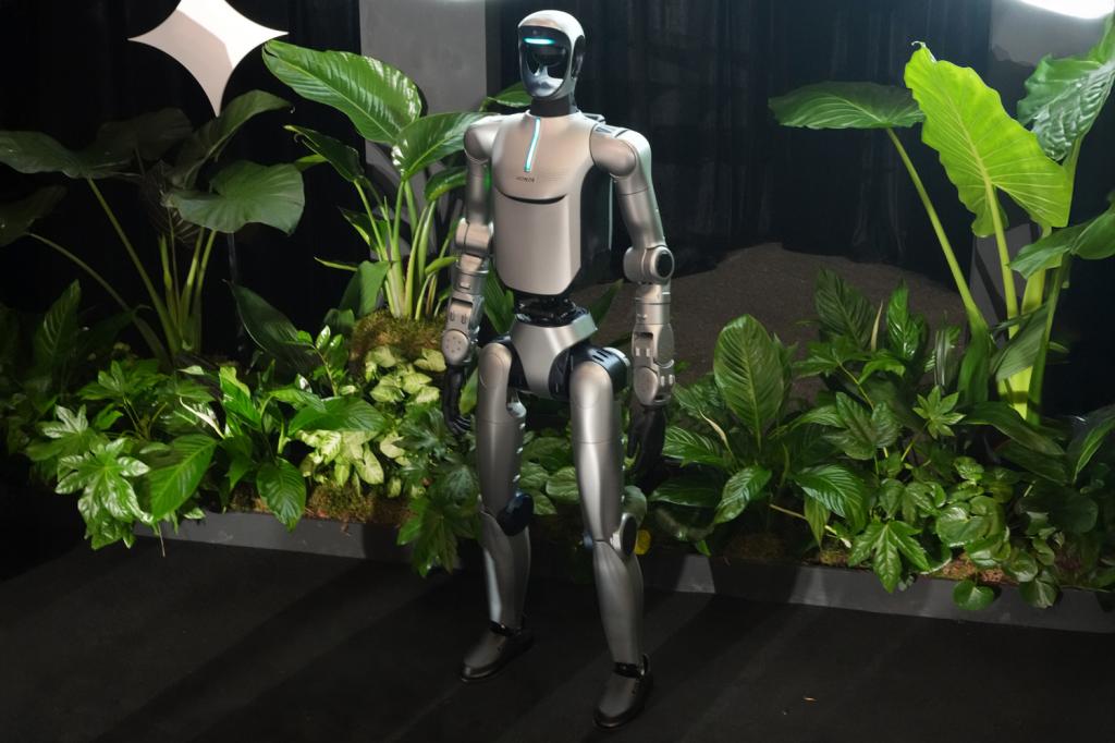 Honor Robot Phone MWC 2026 robot