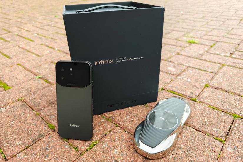 This crazy special edition smartphone is a must for car design supernerds