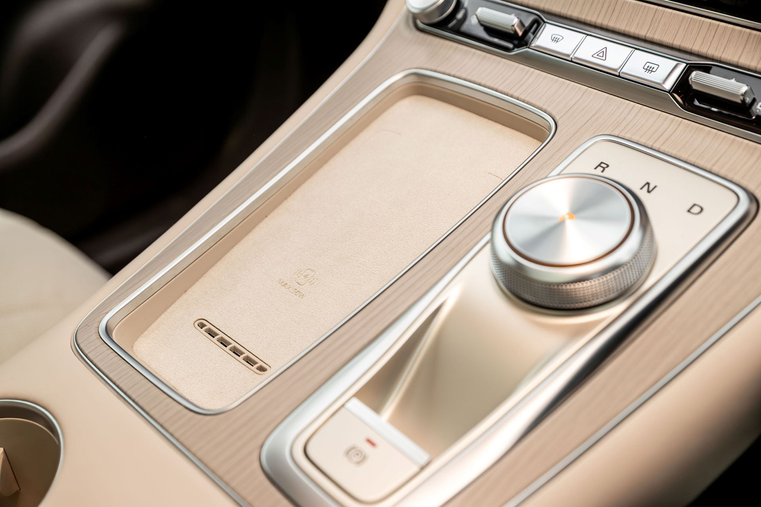 MGS6 EV drive centre console