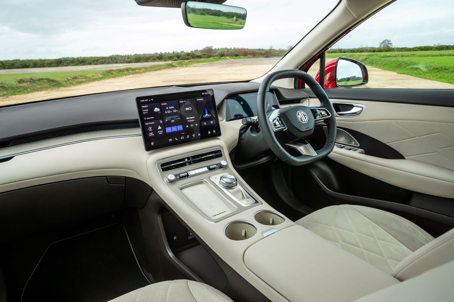 MGS6 EV drive cockpit