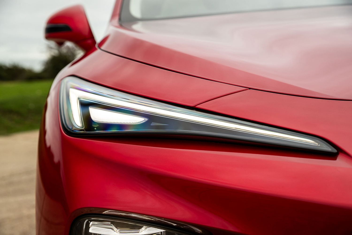 MGS6 EV drive headlights