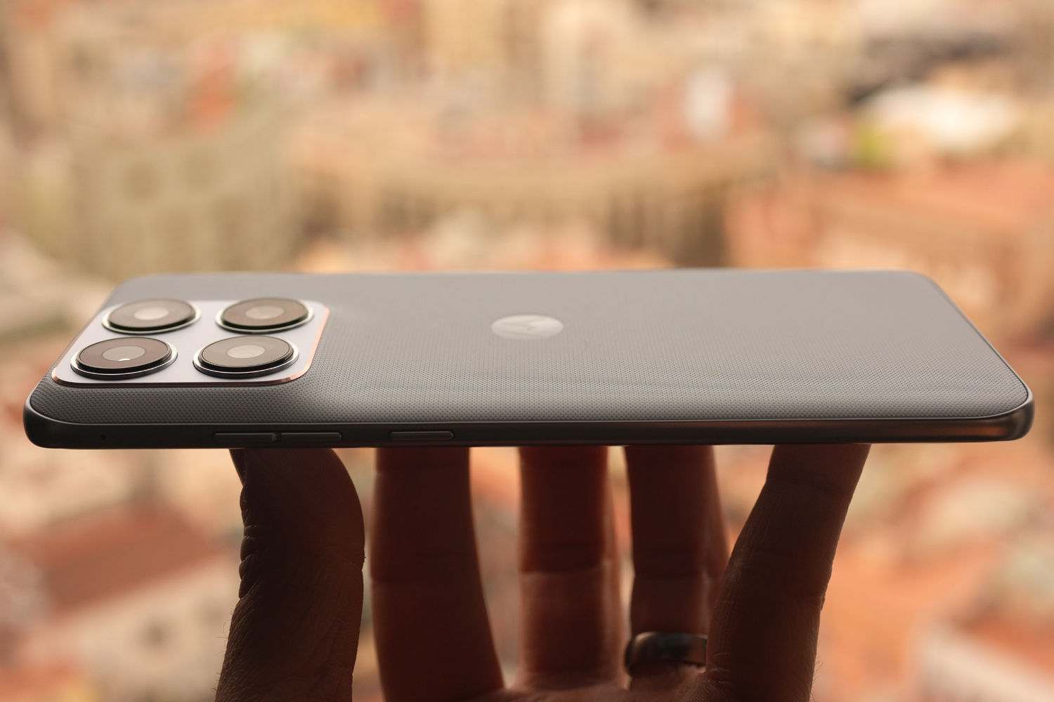 Motorola Edge 70 Fusion hands on side profile