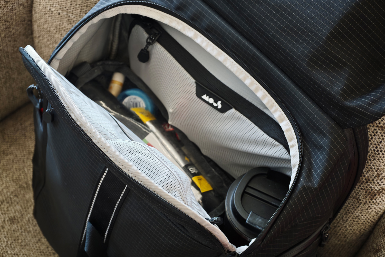 Mous backpack travel opinion interior