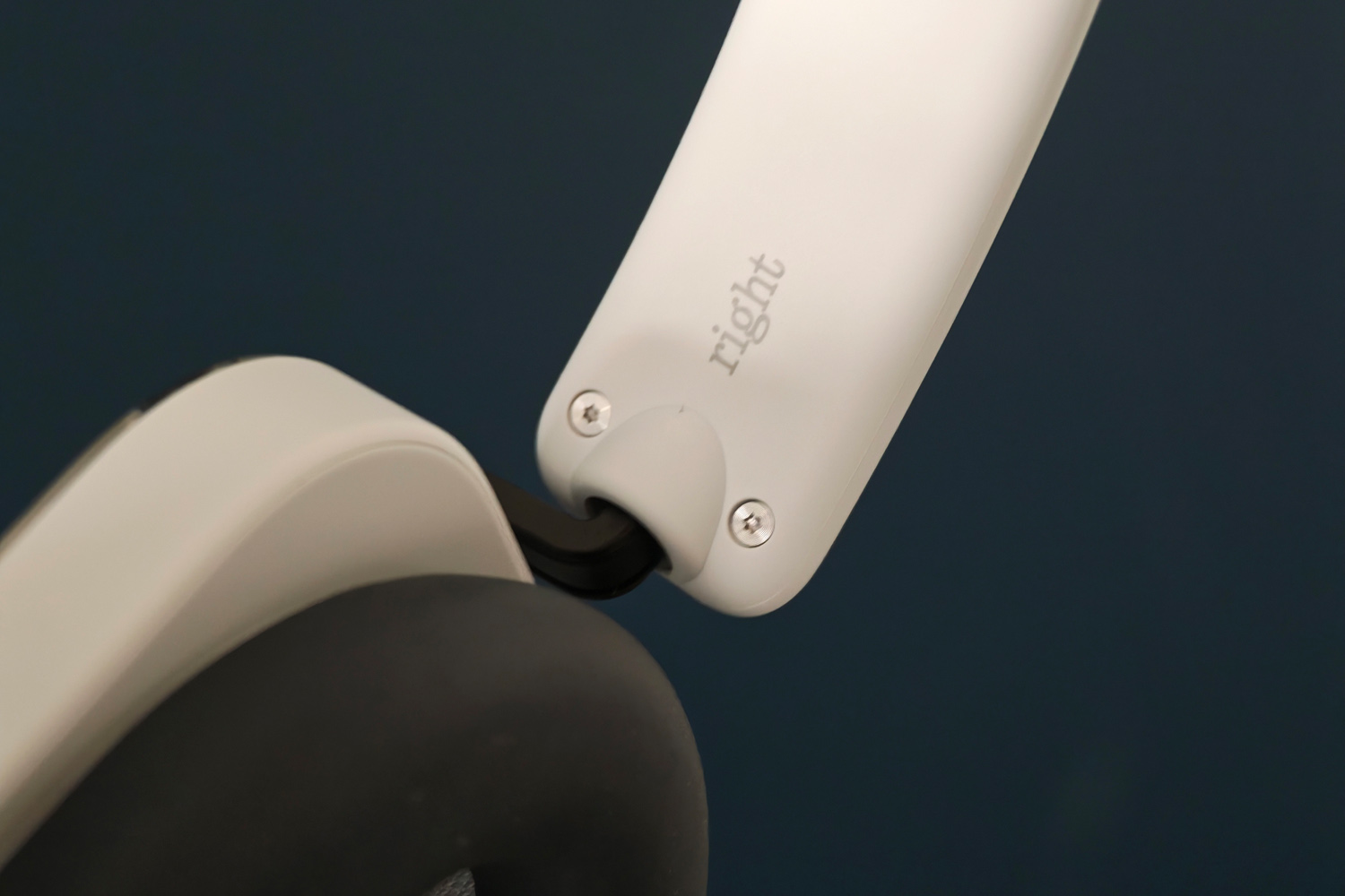 Nothing Headphones A review arms