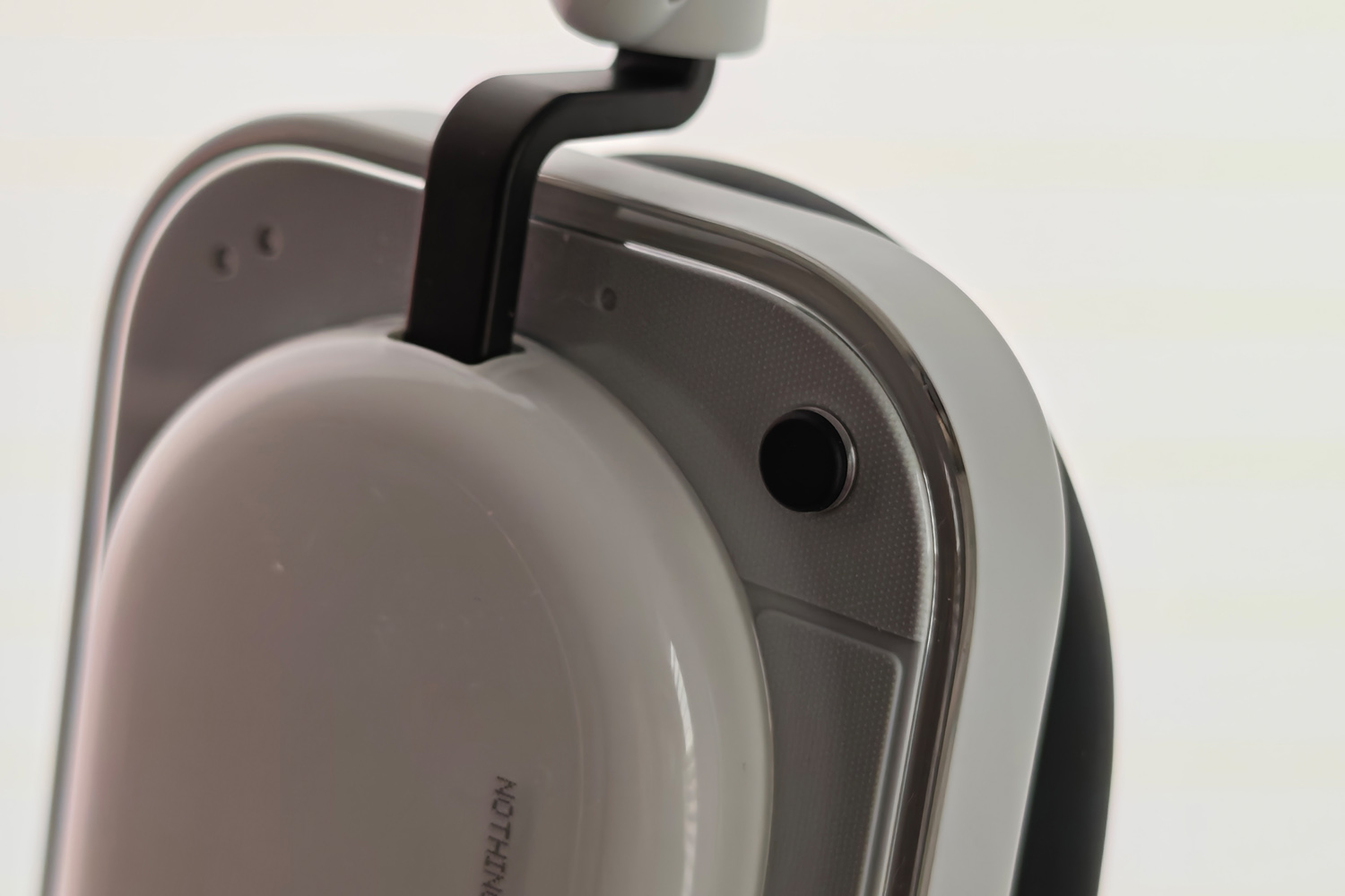 Nothing Headphones A review button