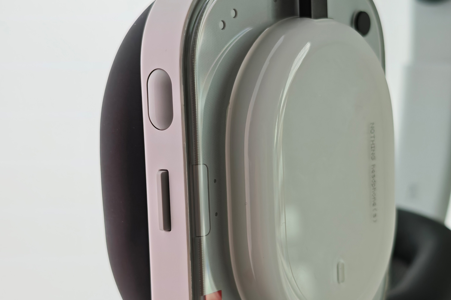 Nothing Headphones A review buttons