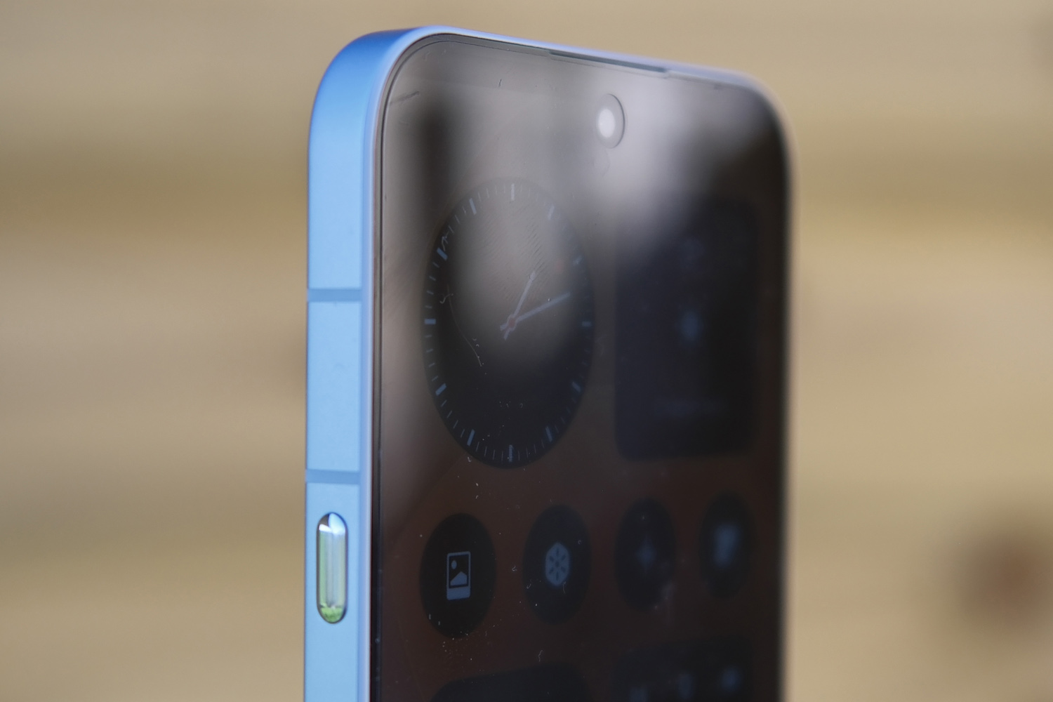Nothing Phone 4a Pro review Essential key