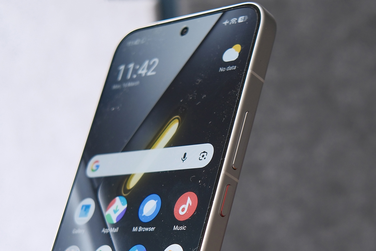 Poco X8 Pro Max review side buttons