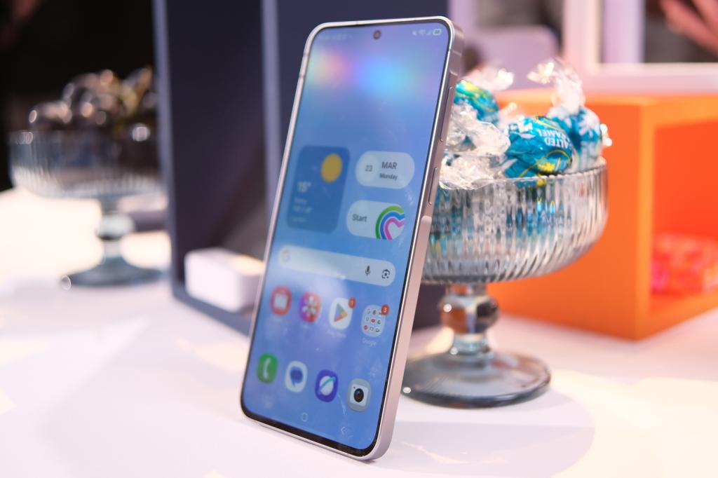 Samsung Galaxy A57 hands-on front