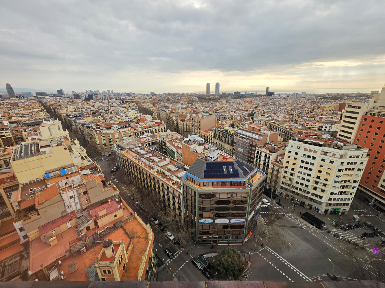 Samsung Galaxy S26 Ultra camera samples Barcelona ultrawide