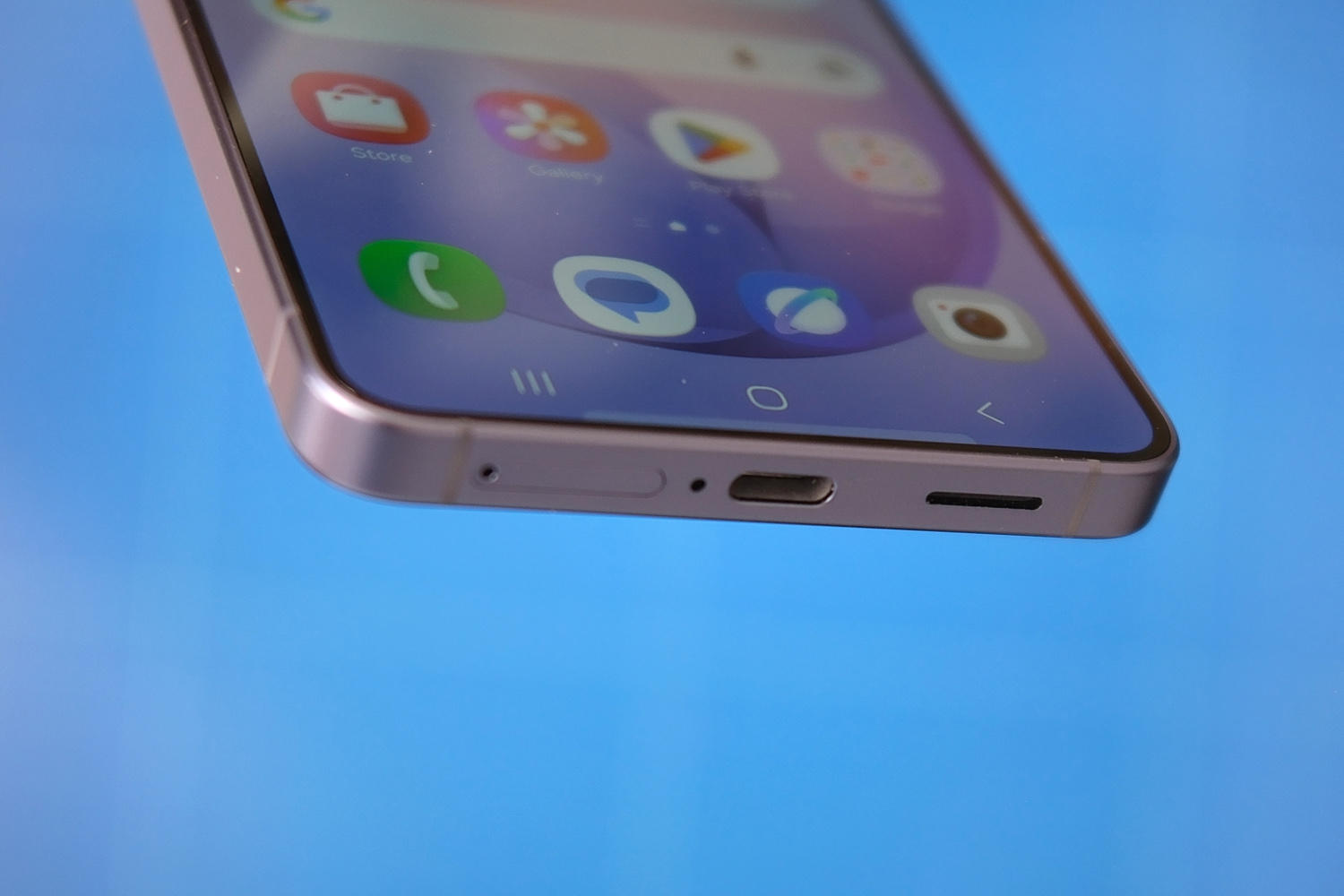 Samsung Galaxy S26 review USB