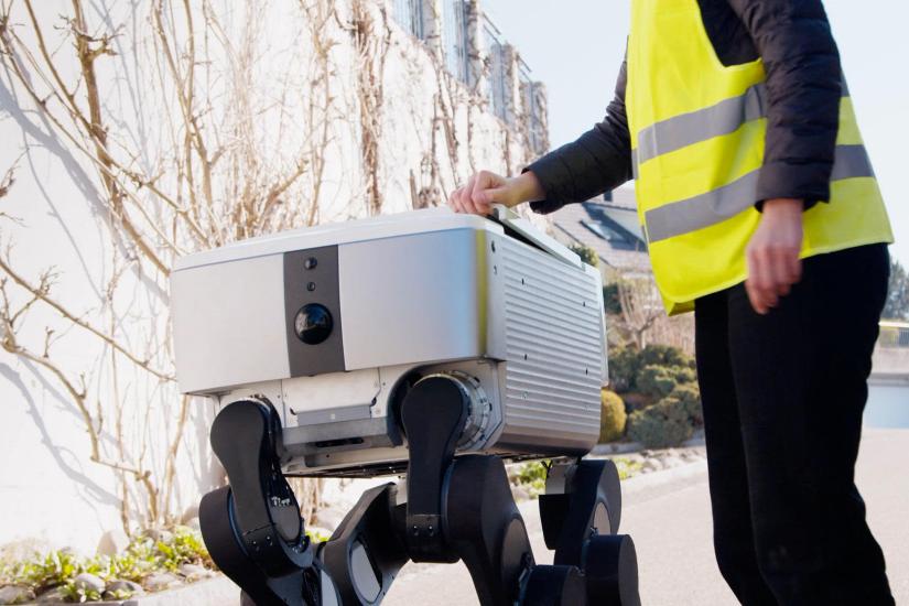 A rolling, stair-climbing Amazon robot could deliver your future parcels