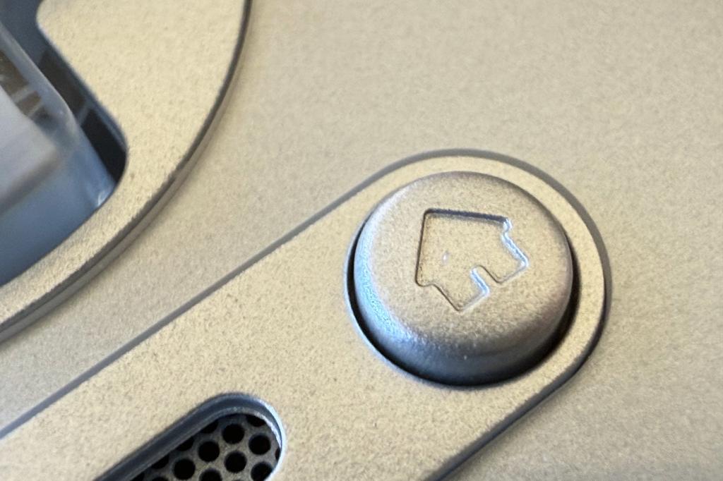 Retroid Pocket 6 finish