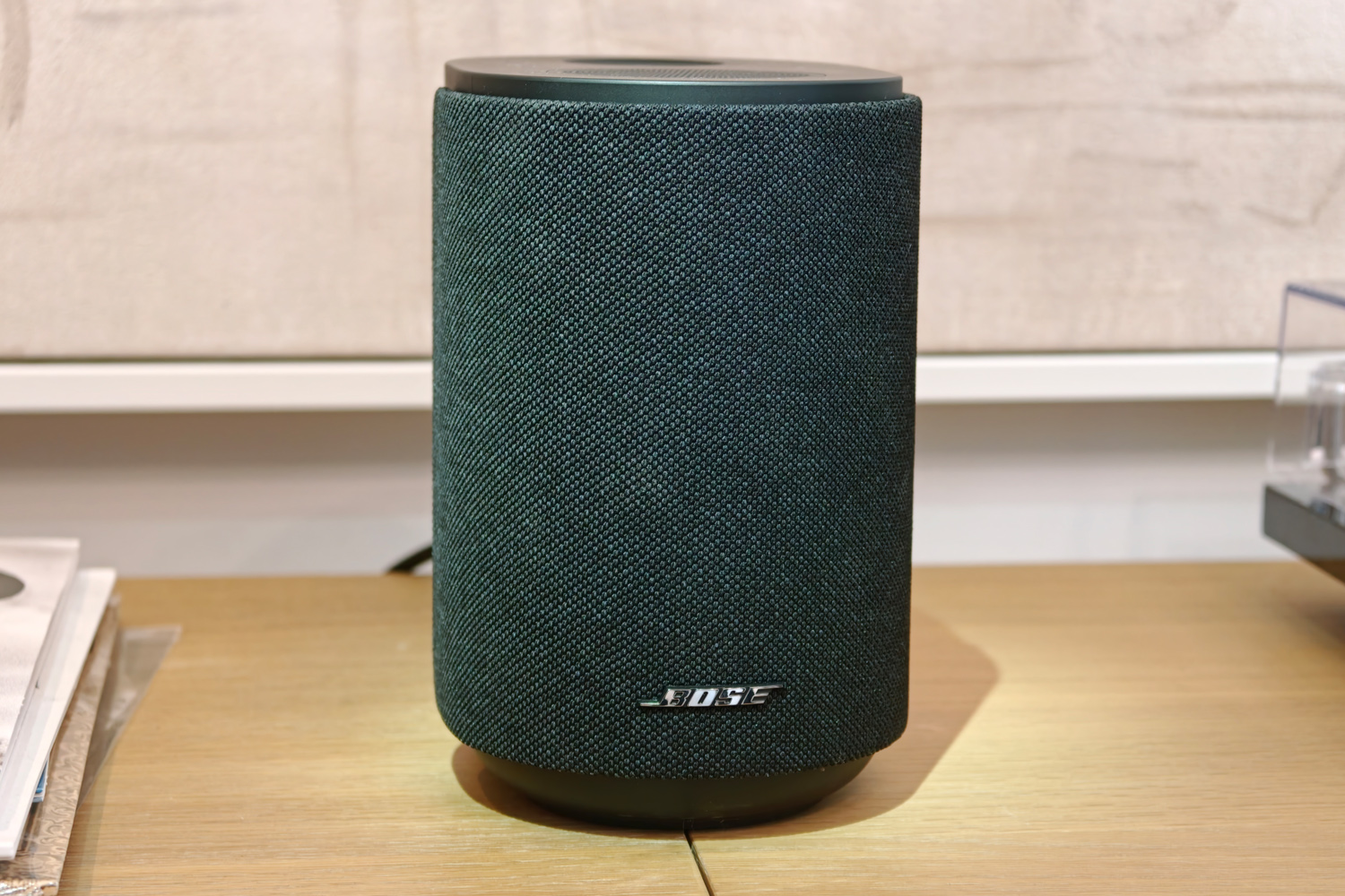 Bose Lifestyle Ultra speaker black front