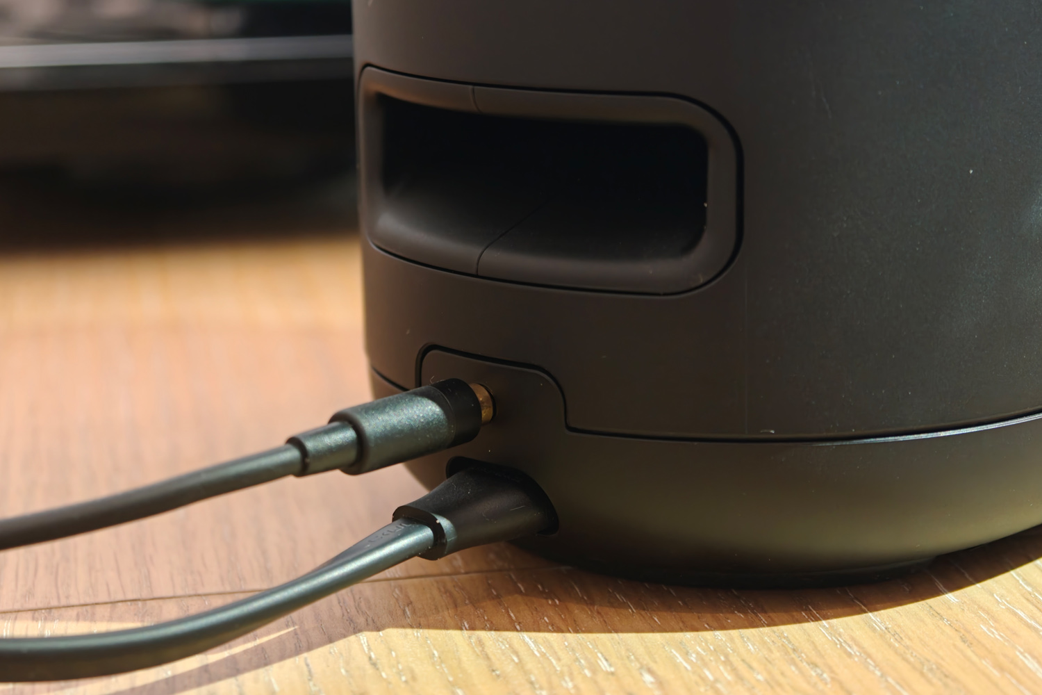 Bose Lifestyle Ultra speaker connections