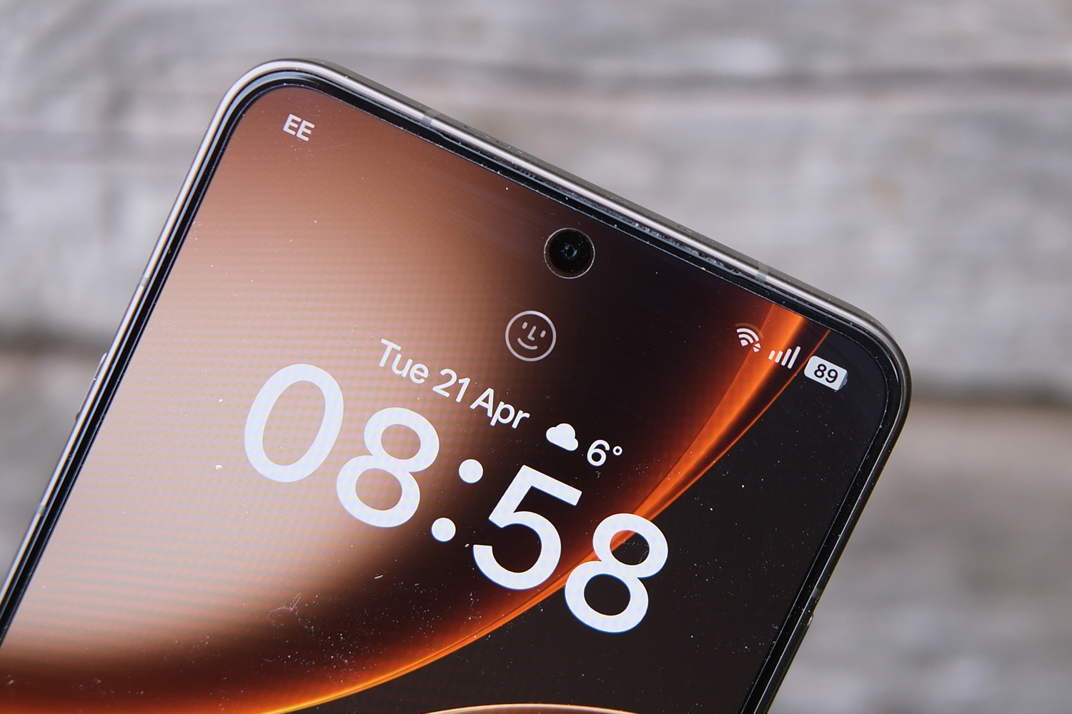 Oppo Find X9 Ultra review front camera