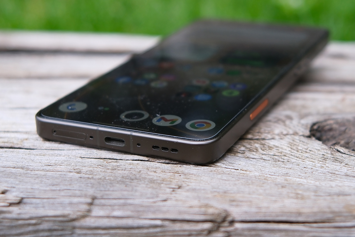 Oppo Find X9 Ultra review speaker