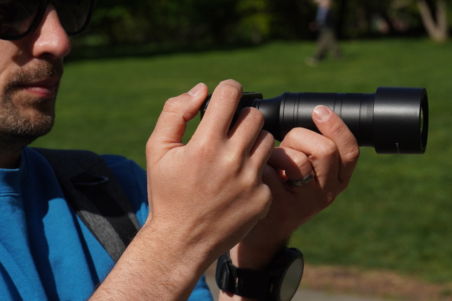 Oppo Hasselblad lens extender in hand