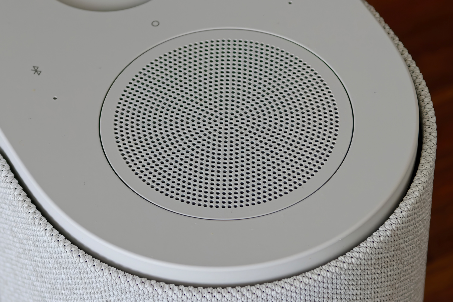 Bose Lifestyle Ultra Speaker review upfiring speaker