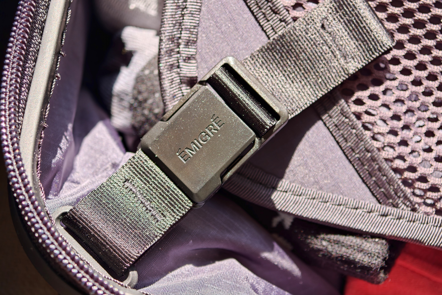 Emigre Hardcase carry-on clips