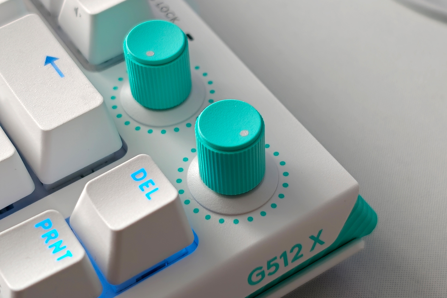 Logitech G512 X 75 review dials