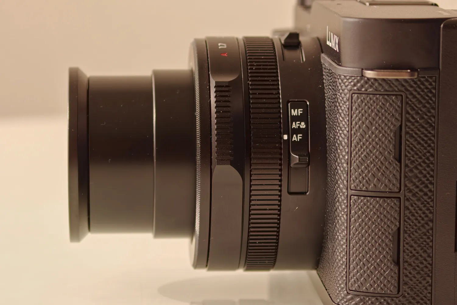 Panasonic Lumix L10 lens barrel