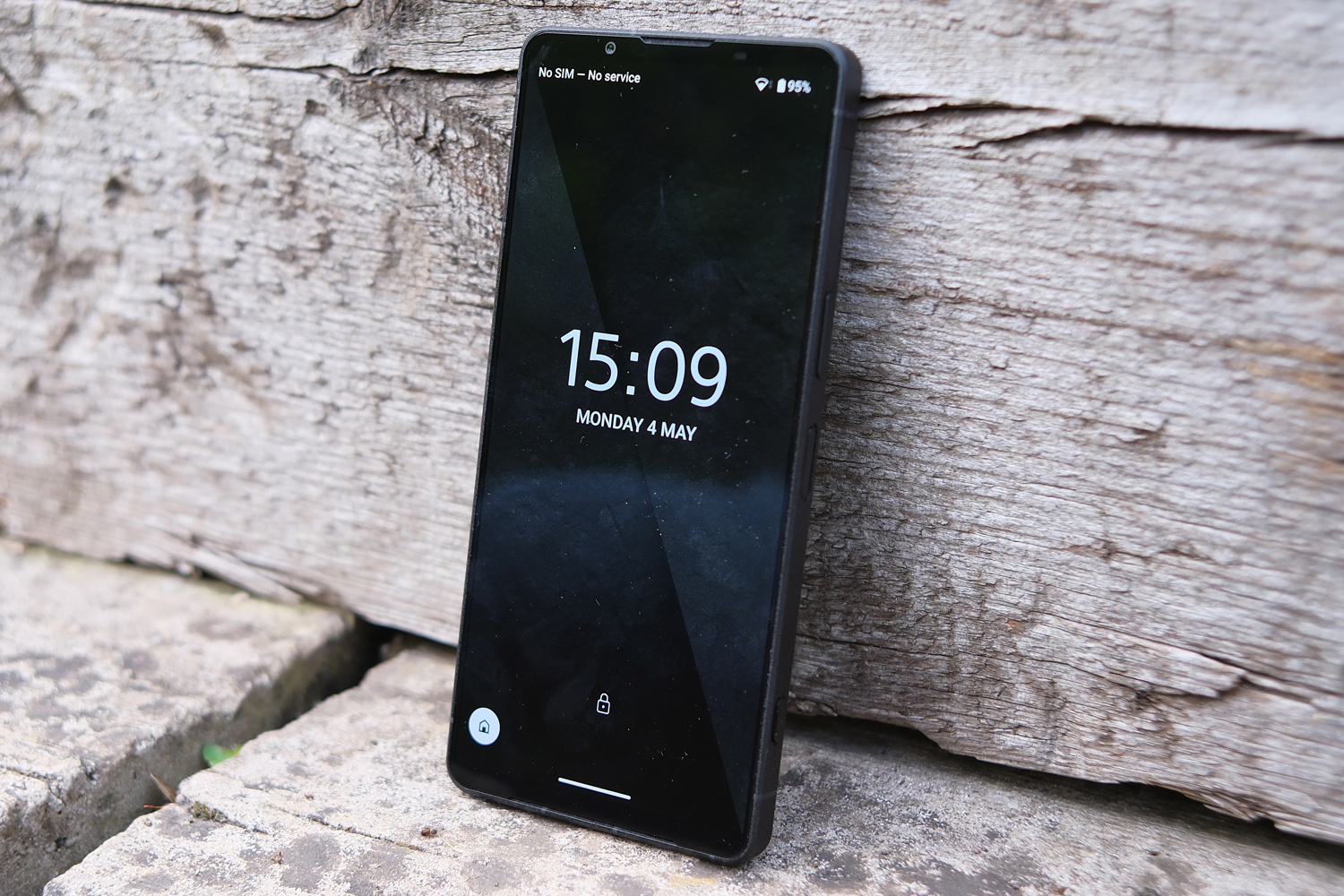 Sony Xperia 1 VIII review lock scren