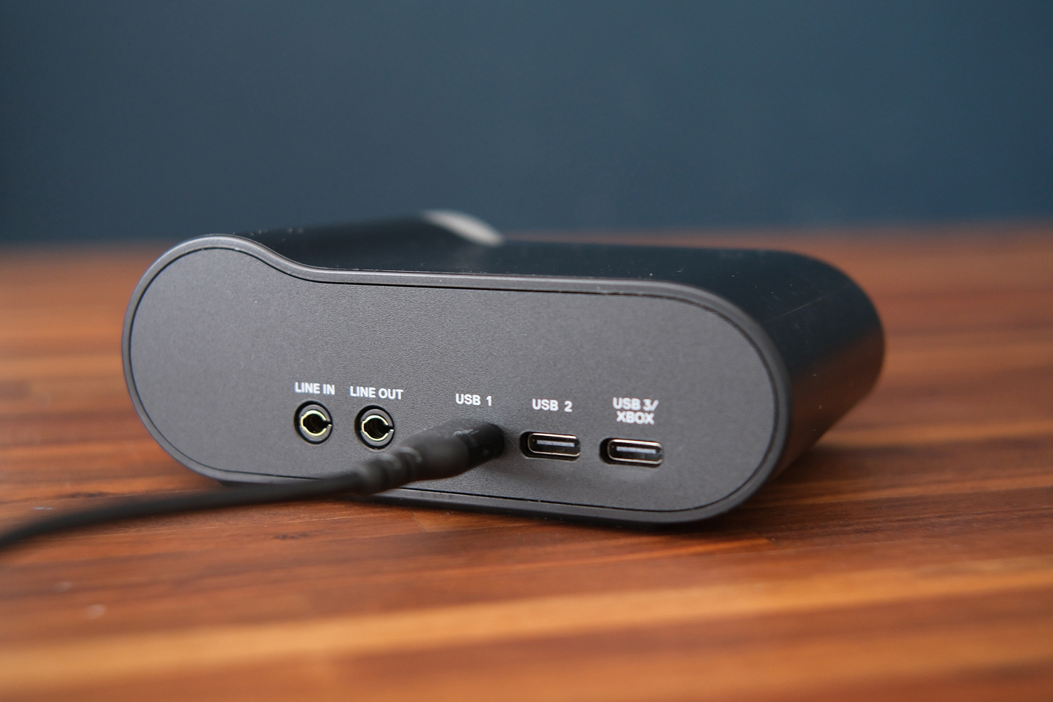 Steelseries Arctis Nova Pro Omni review gamehub rear