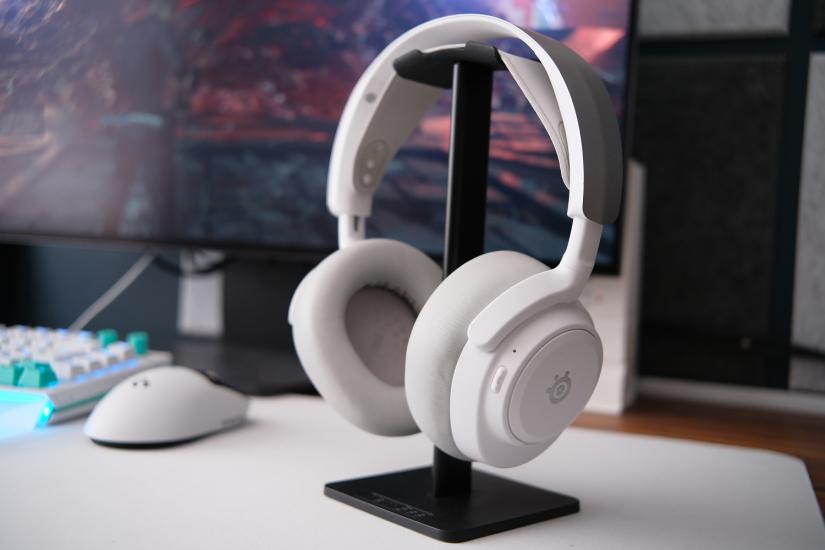 Steelseries Arctis Nova Pro Omni review: this is the do-it-all gaming headset you want