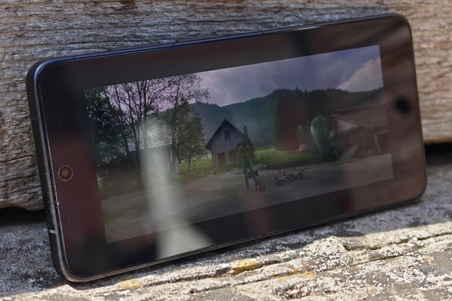 Vivo X300 Ultra review display 1