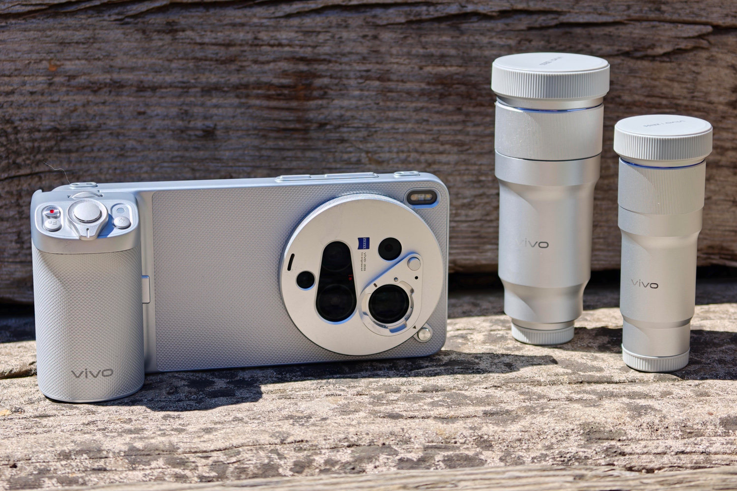 Vivo X300 Ultra review photography kit lenses
