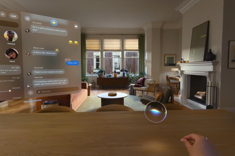 Apple mulling smart glasses with no photo or video recording to combat privacy fears – report