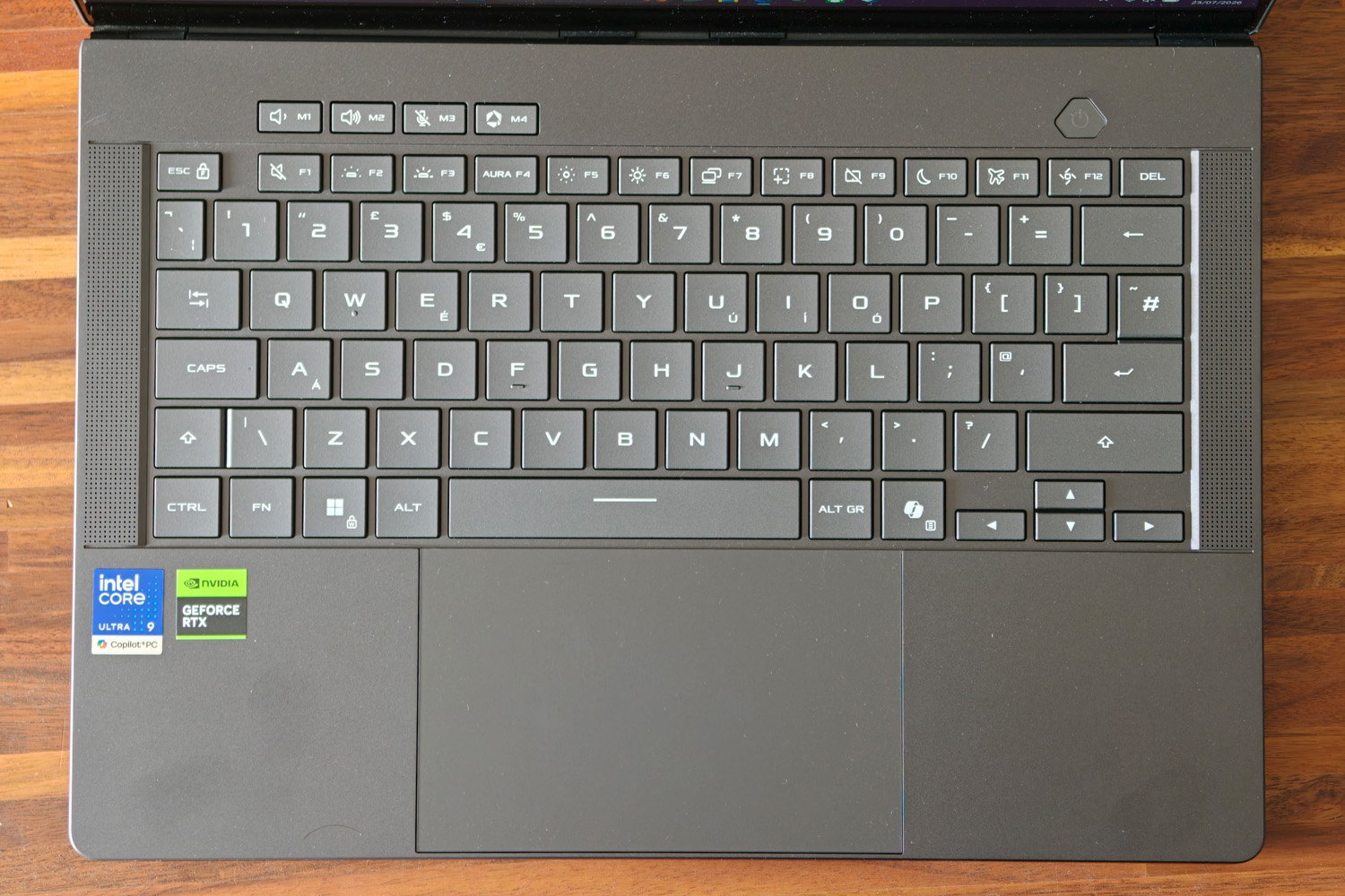 Asus ROG Zephyrus G14 2026 review keyboard