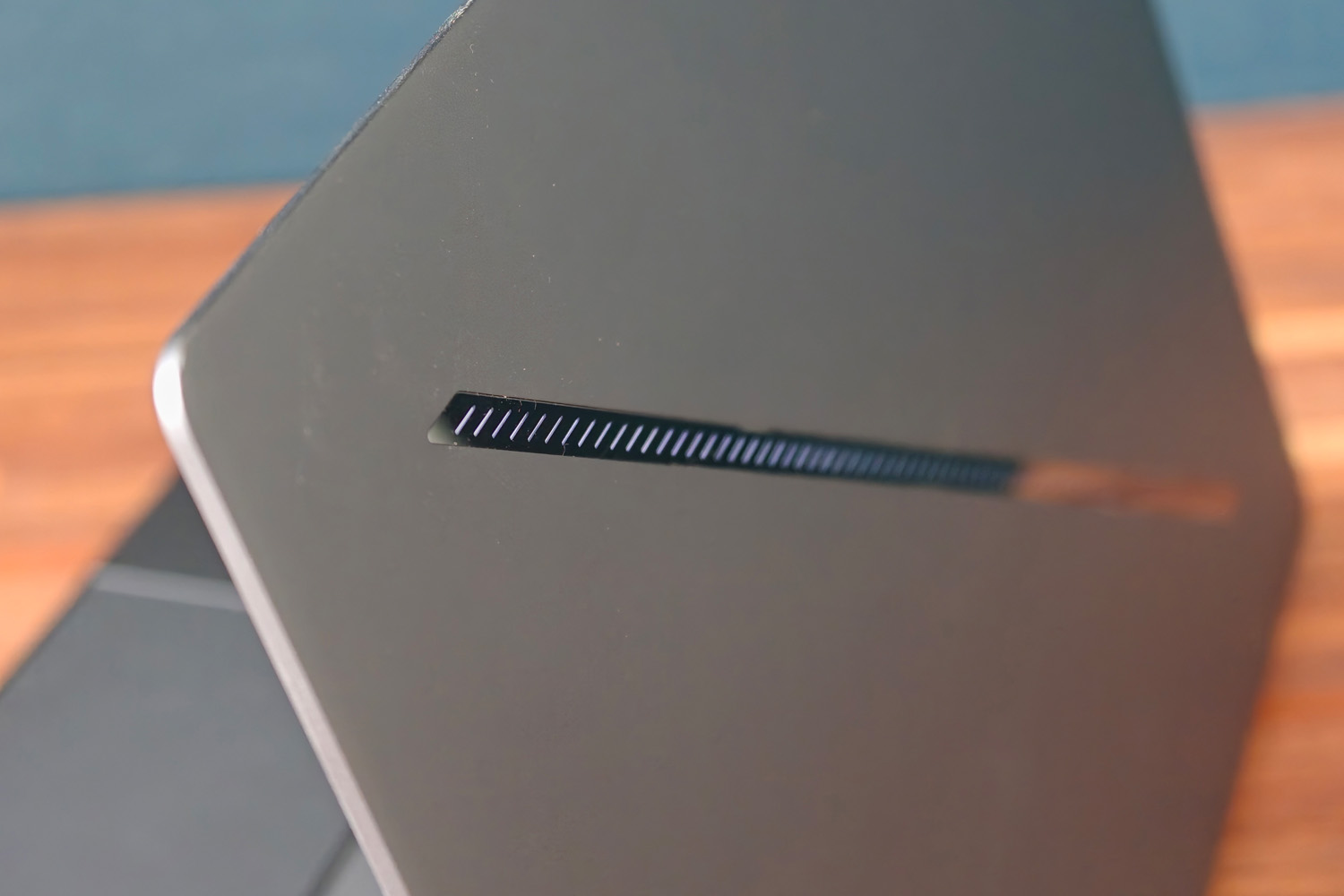 Asus ROG Zephyrus G14 2026 review slash lights