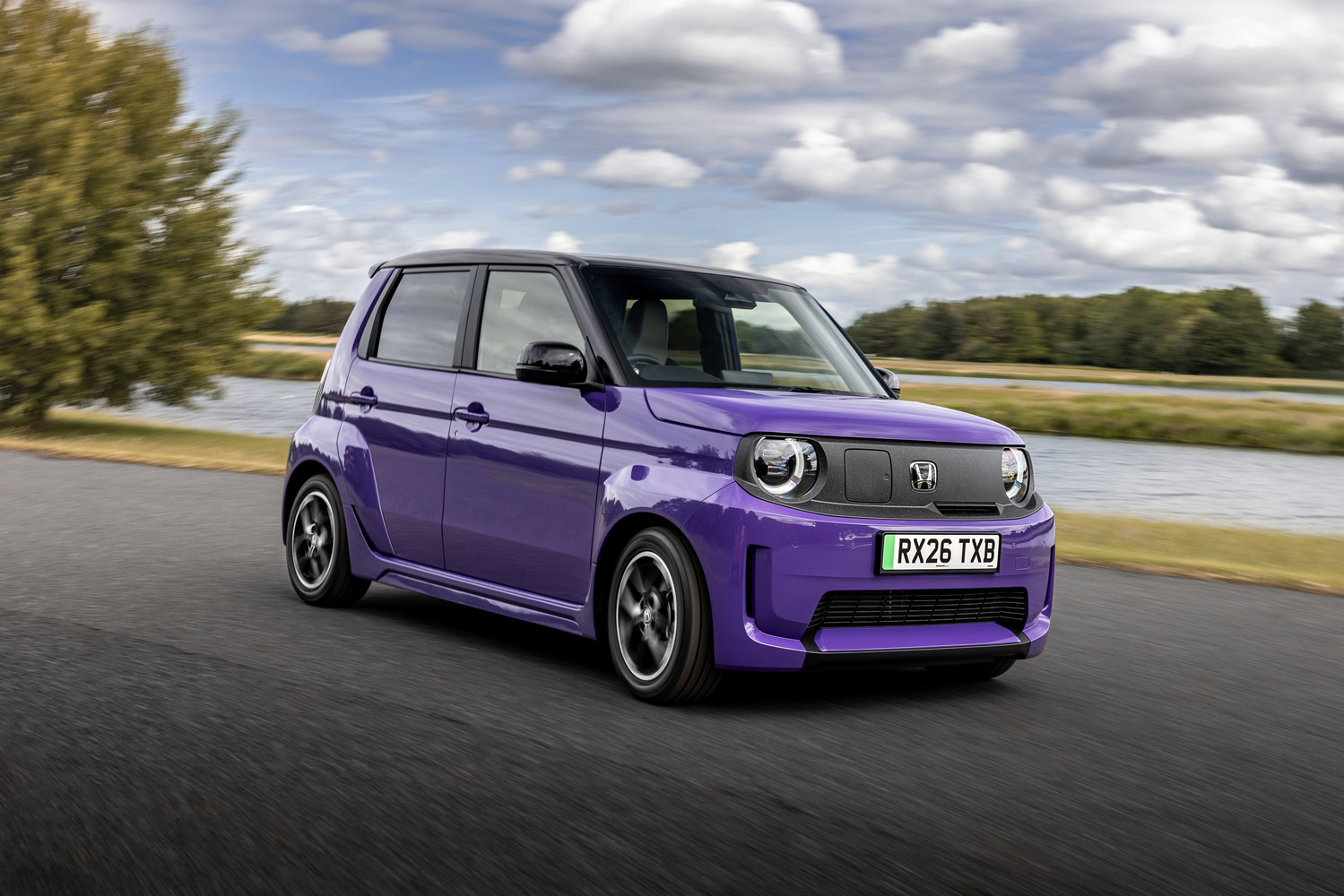 There’s one big reason why I’d swap my sports car for the funky little Honda Super-N