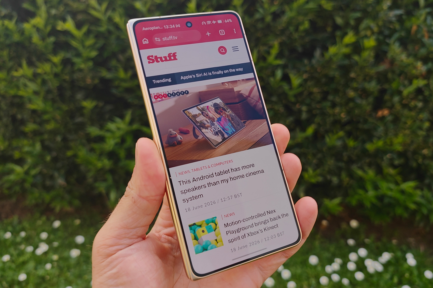 Honor Magic V6 review in hand front