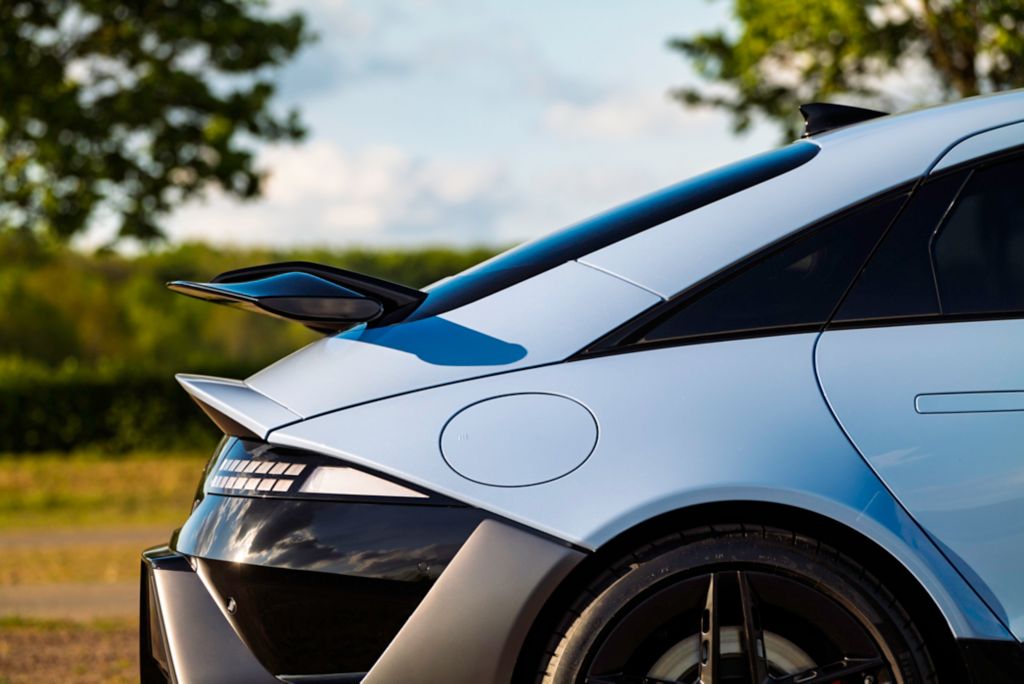 Hyundai Ioniq 6 N drive spoiler